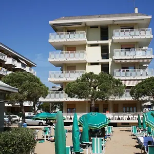 Diplomatic Fronte Mare Apartment Lido di Jesolo